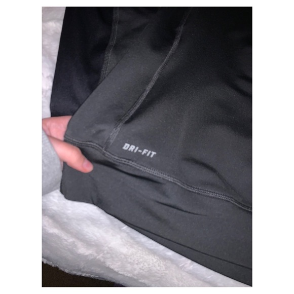 Nike Pro quarter zip pullover - Picture 3 of 3